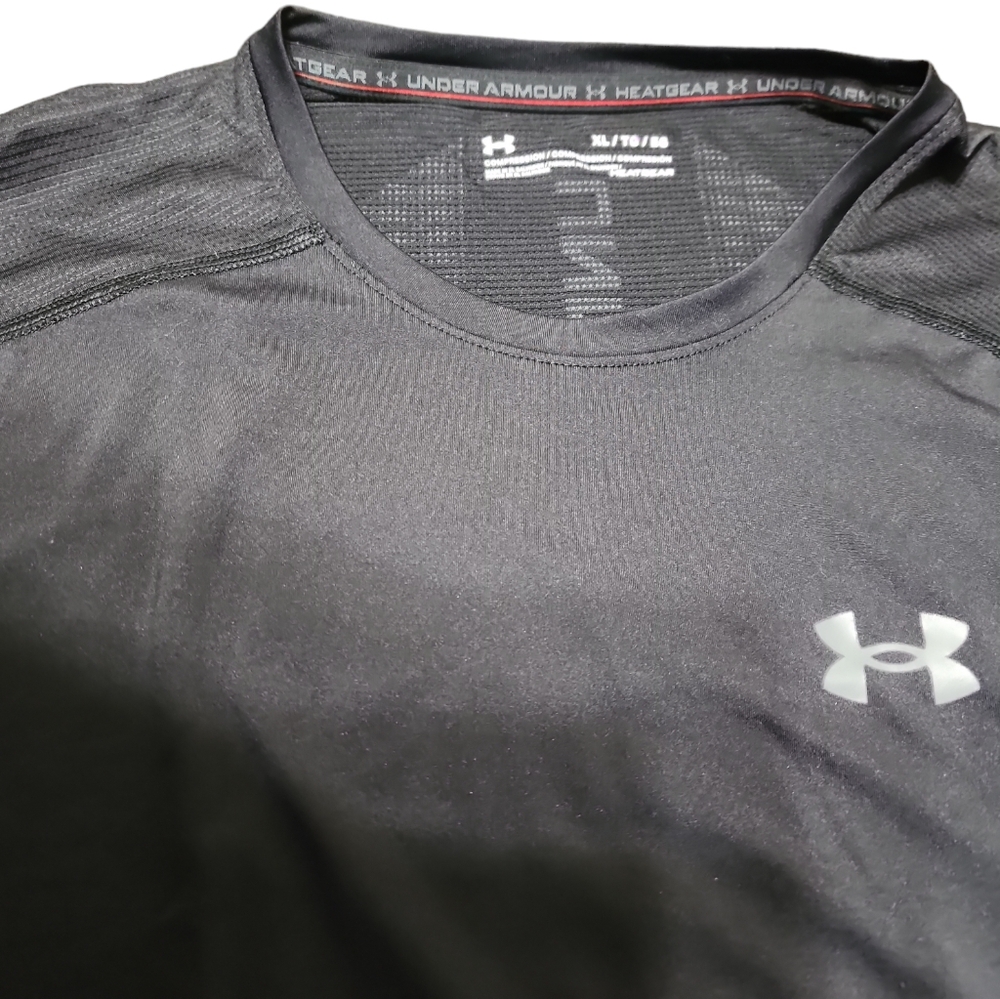 Under Armor heatgear compression men's XL sleeveless tank - Picture 3 of 7